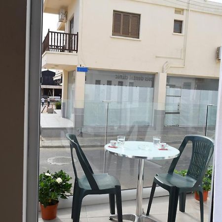 Cross Road Apartment Ayia Napa Ngoại thất bức ảnh