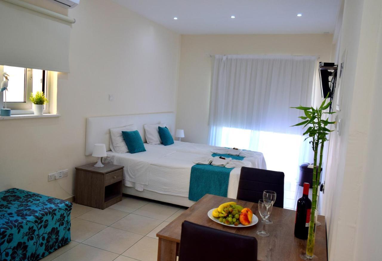 Cross Road Apartment Ayia Napa Ngoại thất bức ảnh