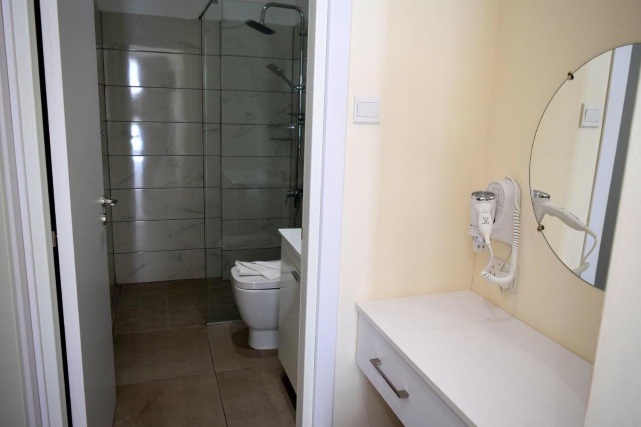 Cross Road Apartment Ayia Napa Ngoại thất bức ảnh